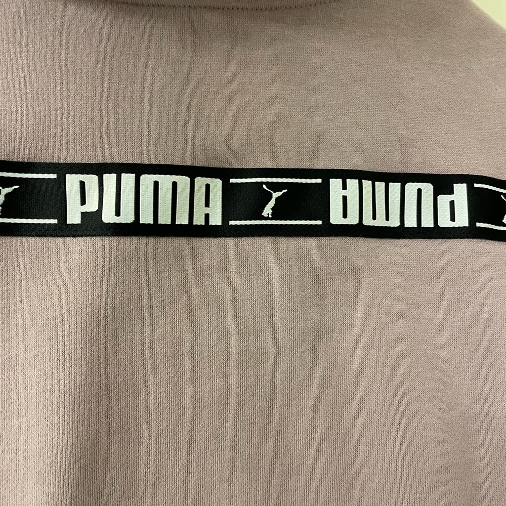 PUMA Pullover Hoodie Sweatshirt - Size small  - EUC - Picture 3 of 4